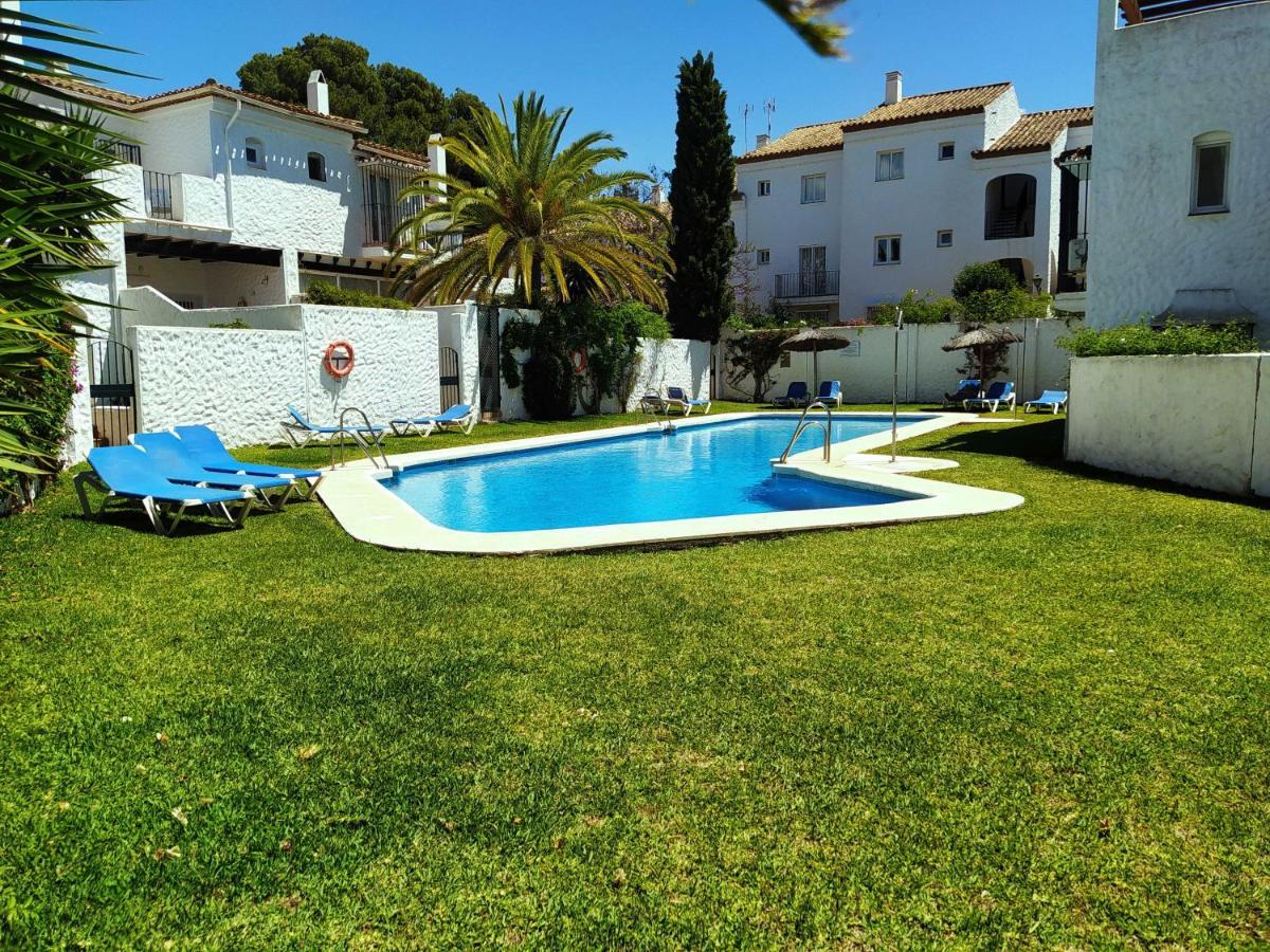 El Paraiso Golf Y Playa Estepona Exterior photo